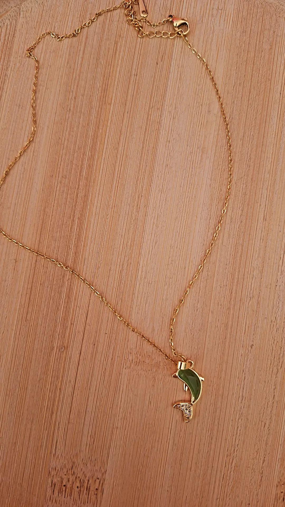 Dolphin green neclace