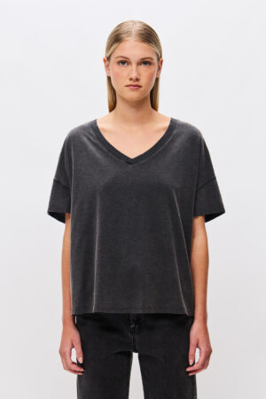 DIRTY LAUNDRY OVERSIZED V-NECK T-SHIRT VINTAGE BLACK