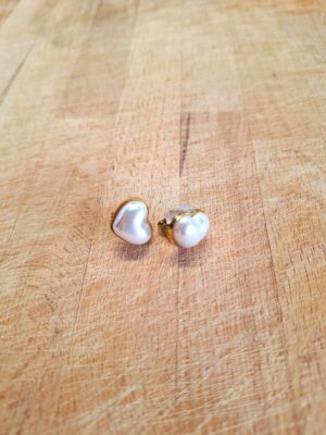 Heart-Shaped Pearl Earrings in Stainless Steel