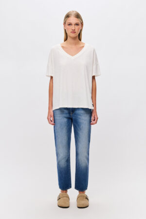 DIRTY LAUNDRY OVERSIZED V-NECK T-SHIRT WHITE