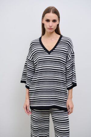COMBOS Linea Knit Blouse